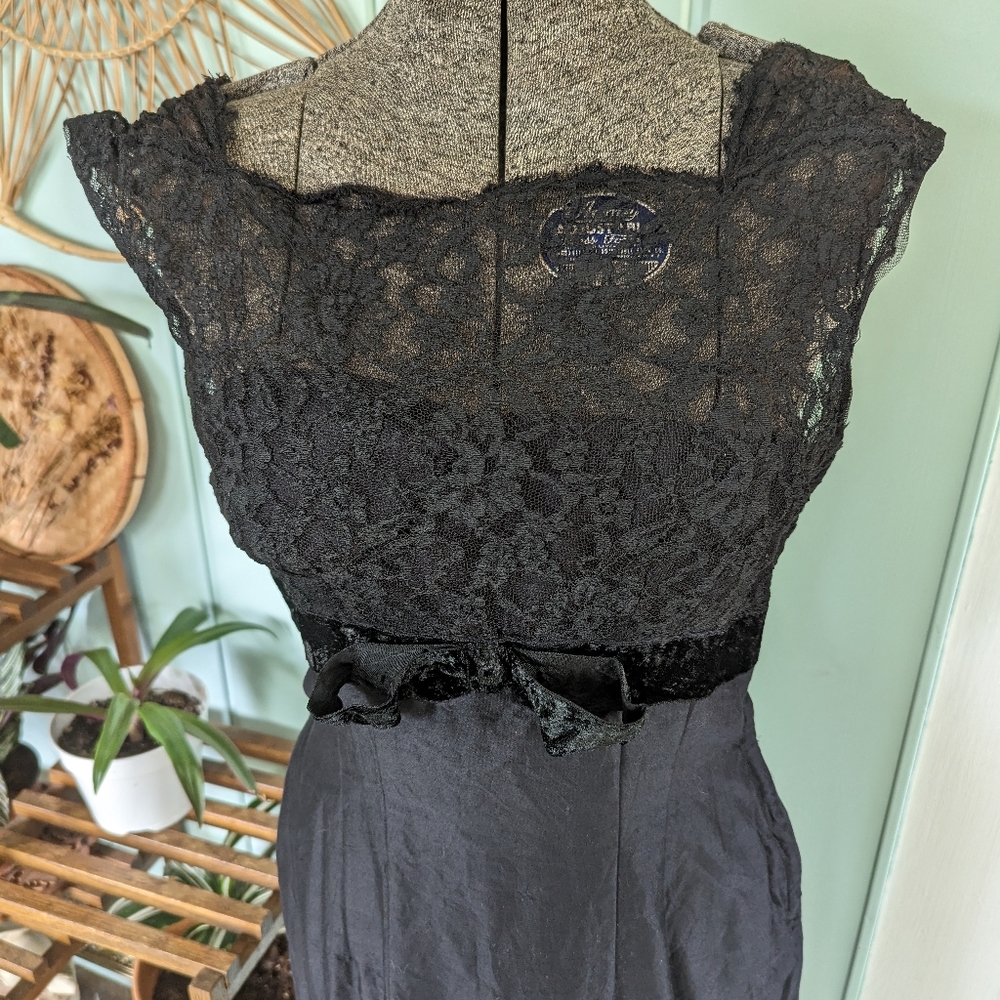 60s Vintage Black Dress - Picture 2 of 10